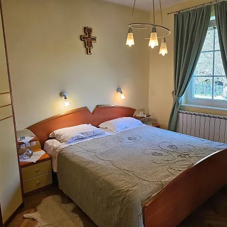 Aurora * רוגאסקה סלאטינה